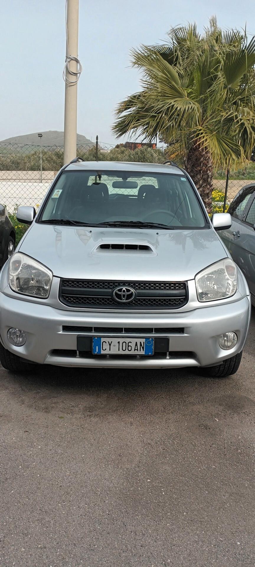 Toyota RAV 4 RAV4.com 2.0 Tdi D-4D cat 5 porte Sol