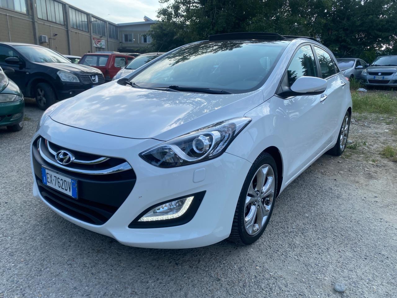 Hyundai i30 1.6 CRDi 128 CV 5p. Style+ A/T