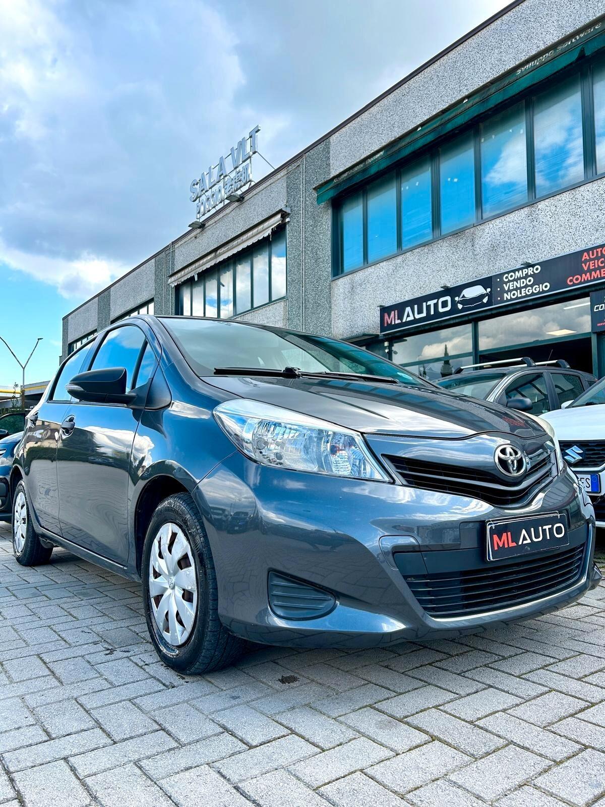 Toyota Yaris 1.0 5 porte Lounge - ok neopatentato