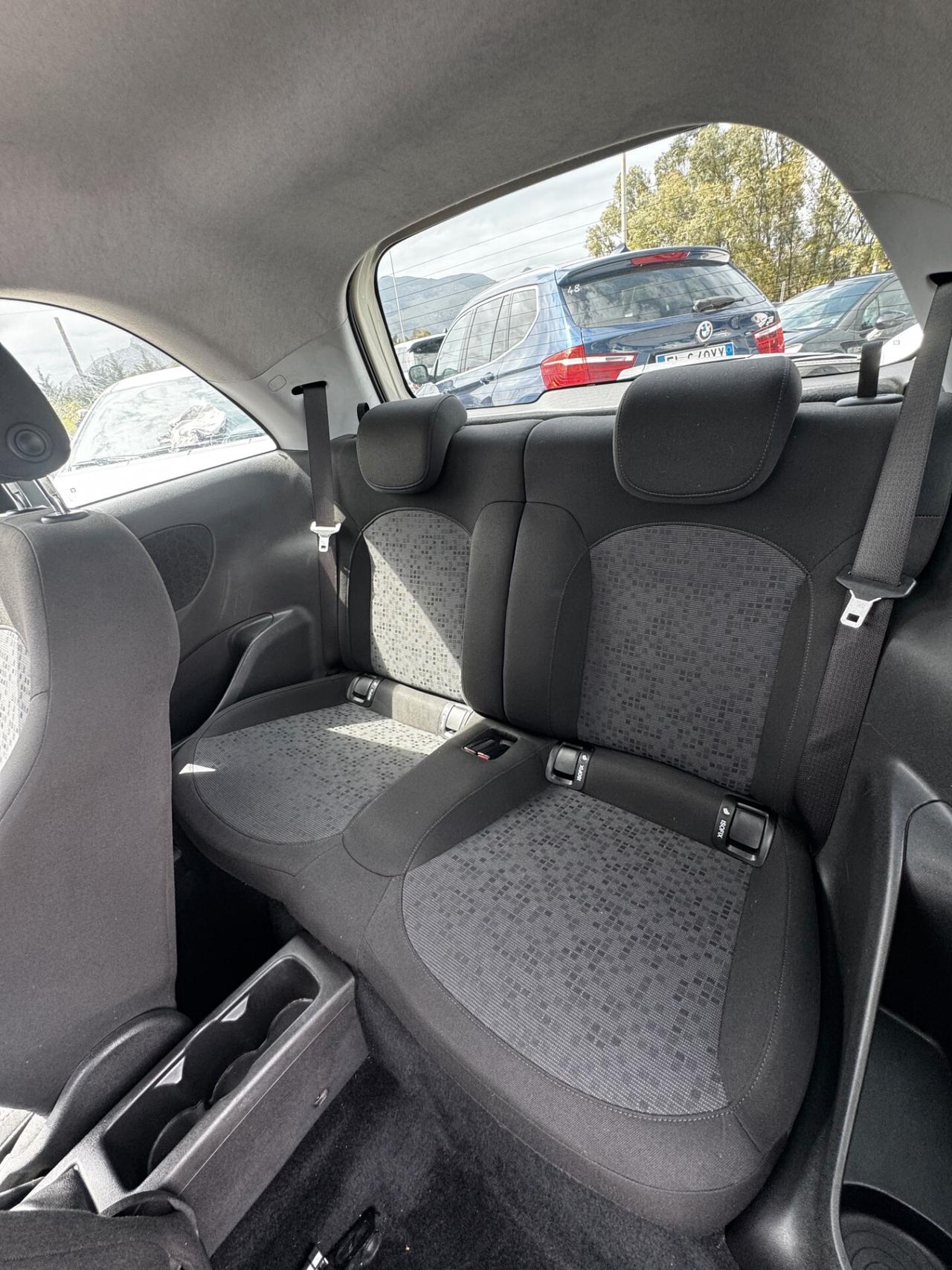 Opel Adam 1.2 70 CV Jam