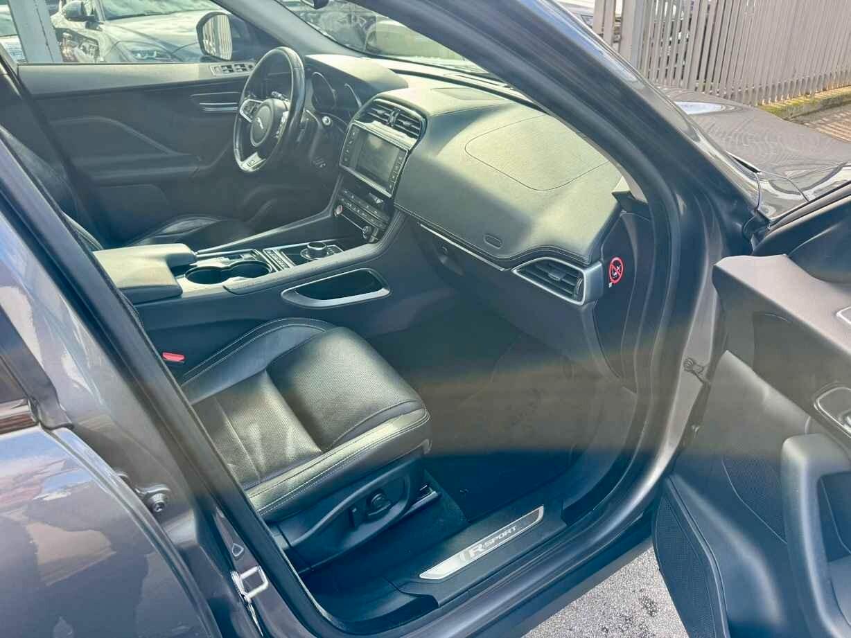 Jaguar F-Pace 2.0 D 180 CV R-Sport