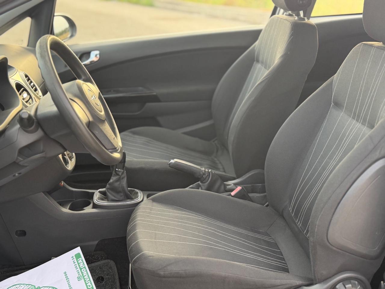 Opel Corsa 1.2 3 porte Club
