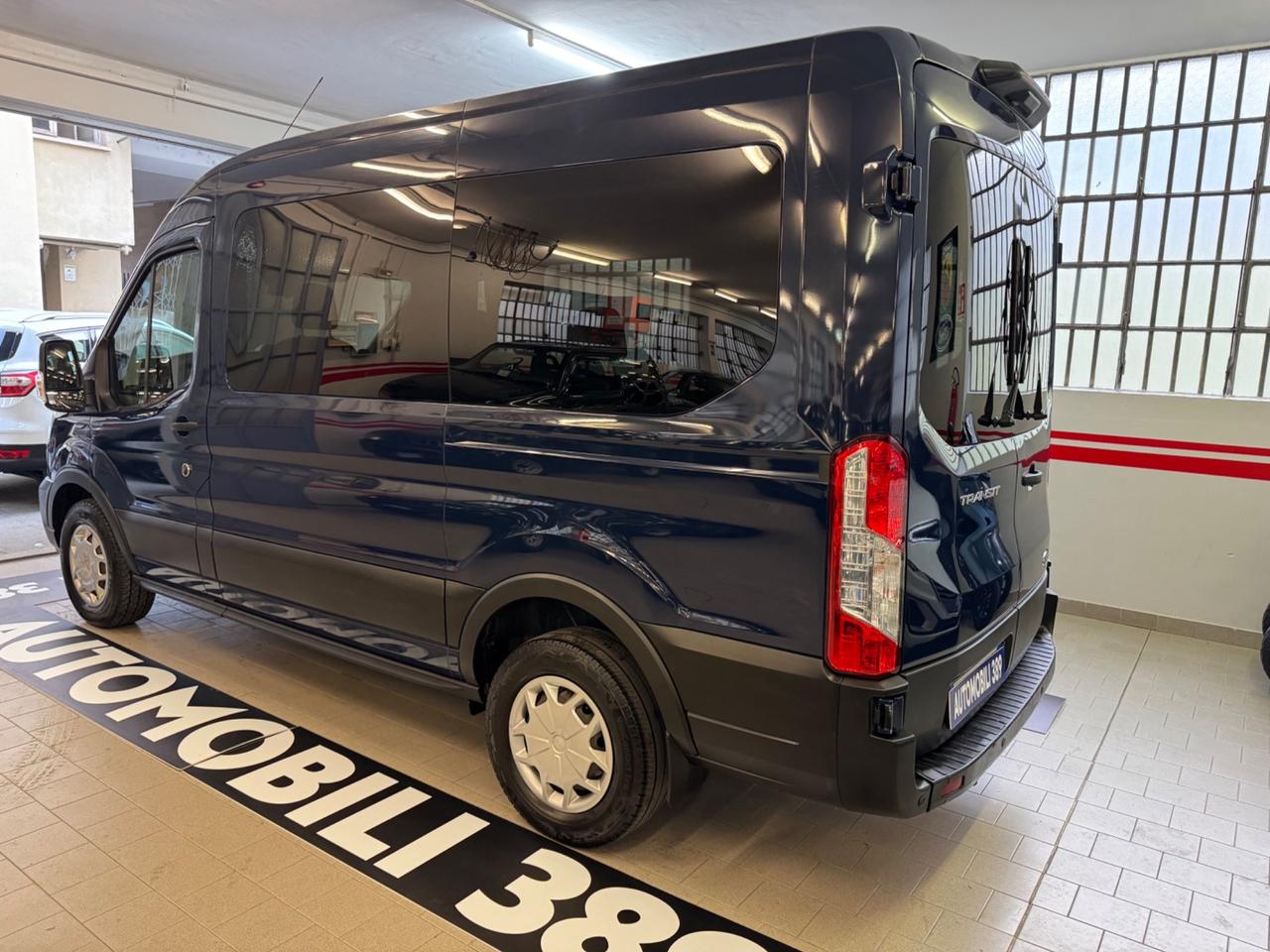 Ford Transit 330 2.0TDCi EcoBlue 130CV PM-TM Combi Trend