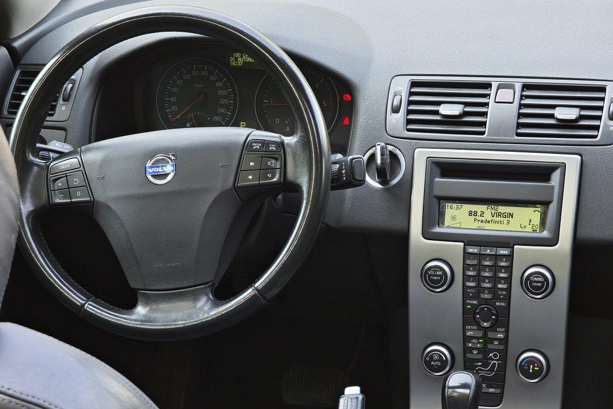 VOLVO C70 2.0 D Momentum