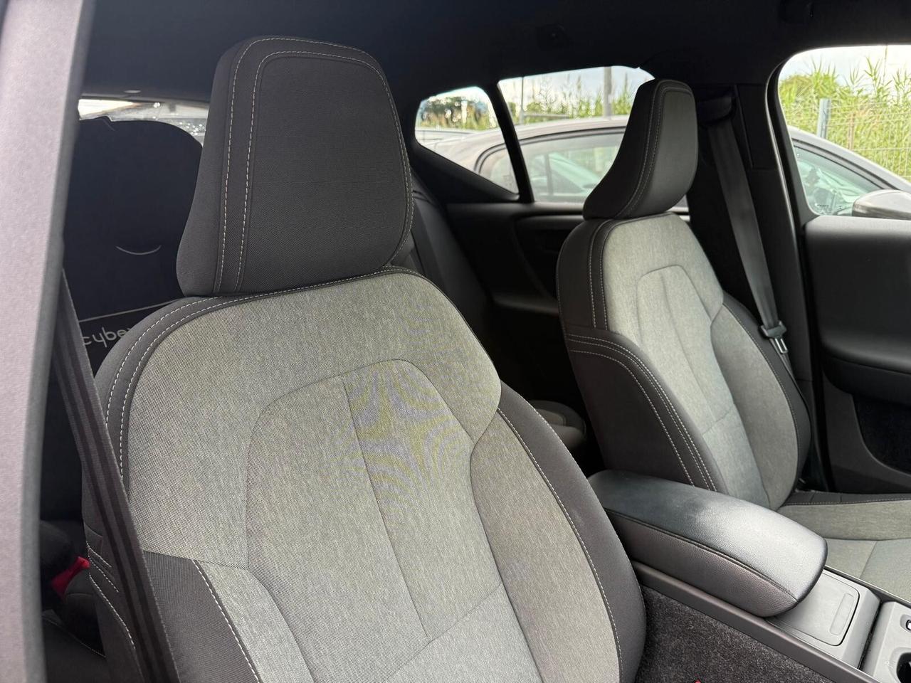 Volvo XC40 T4 Recharge automatico Ultimate Bright