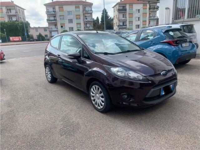 Ford Fiesta 1.2 16v Titanium NEOPATENTATI