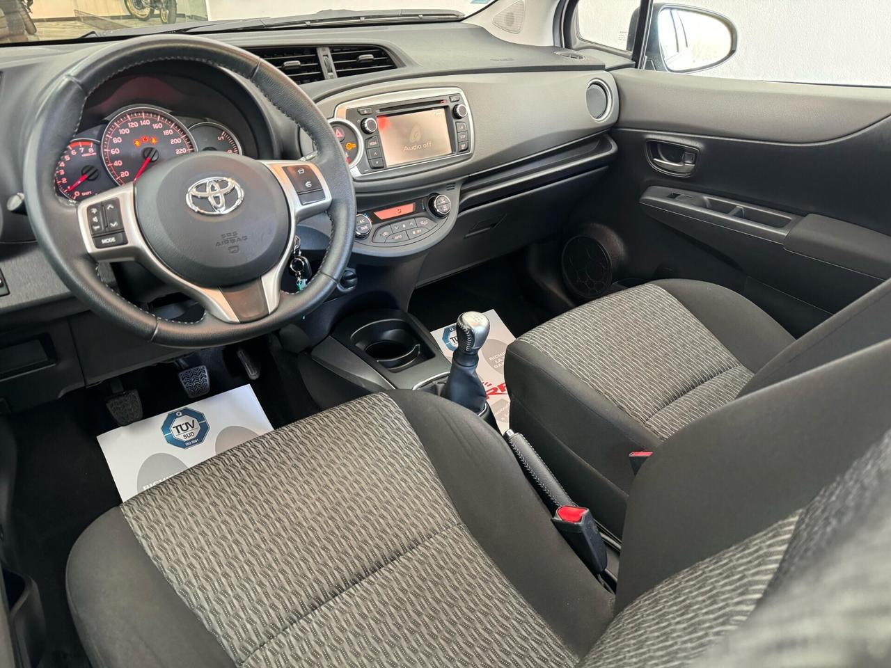 Toyota Yaris 1.0 5 porte Lounge
