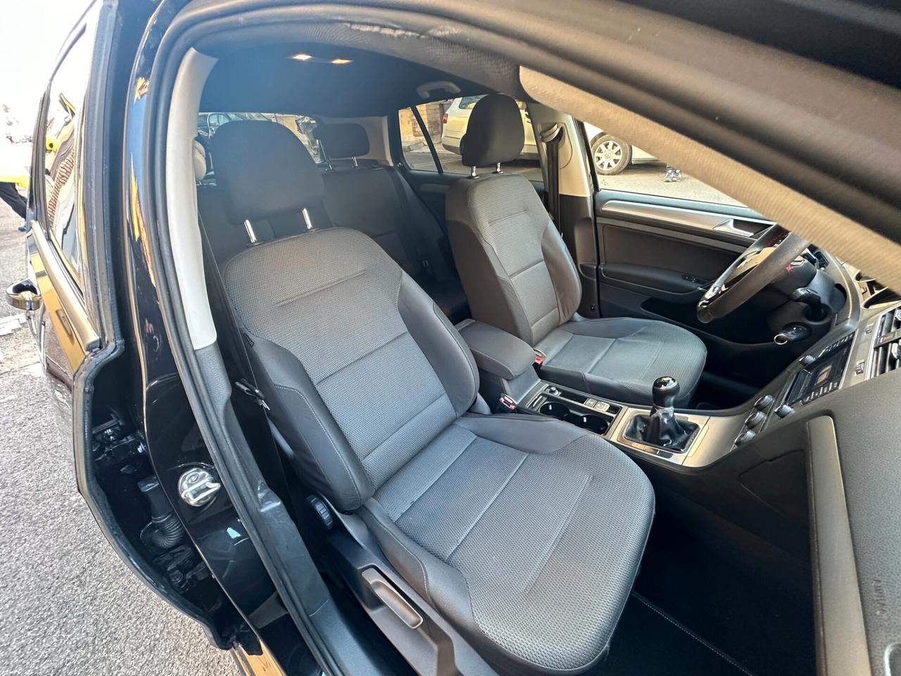 Volkswagen Golf 1.4 TGI 5porte Bluemotion