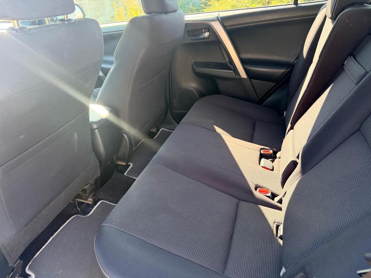 Toyota RAV 4 RAV4 2.5 Hybrid 2WD Lounge