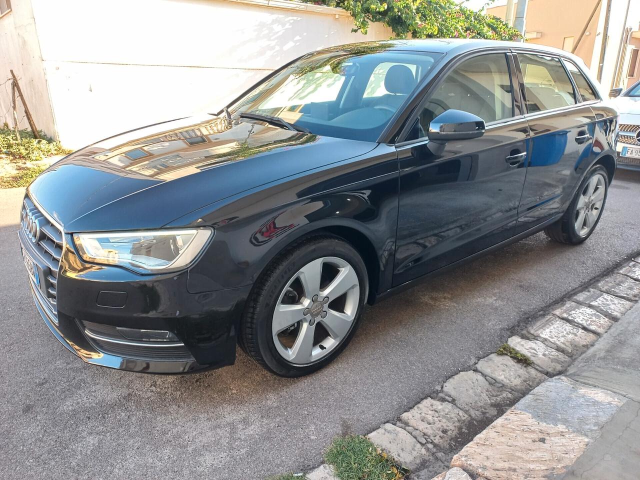 Audi A3 SPB 1.6 TDI clean diesel Attraction