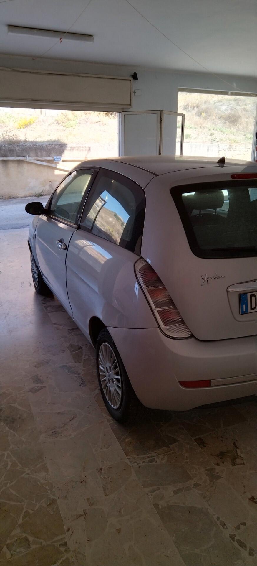 Lancia Ypsilon 1.2 FINANZIABILE