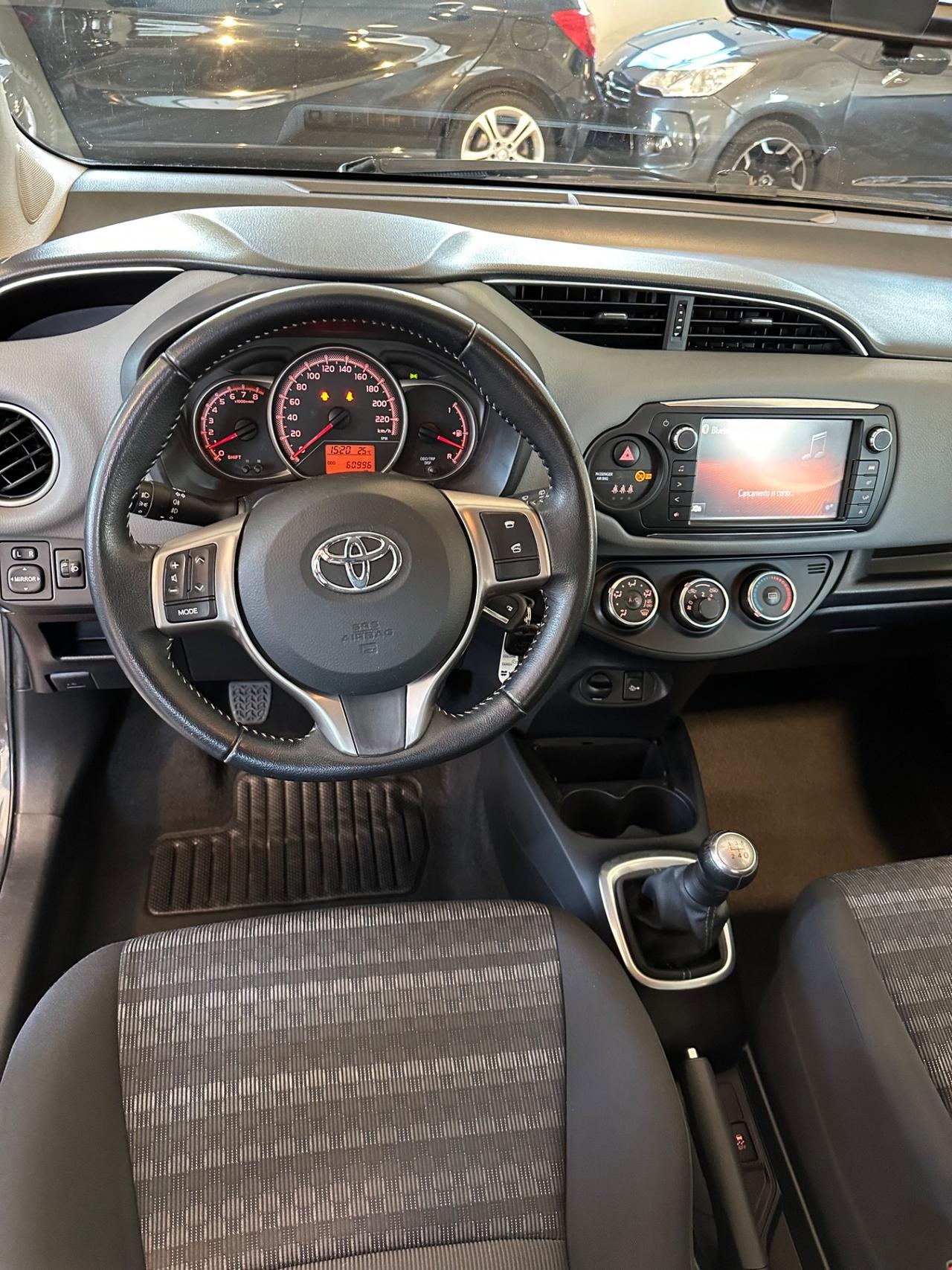 Toyota Yaris 1.0 5 porte Lounge