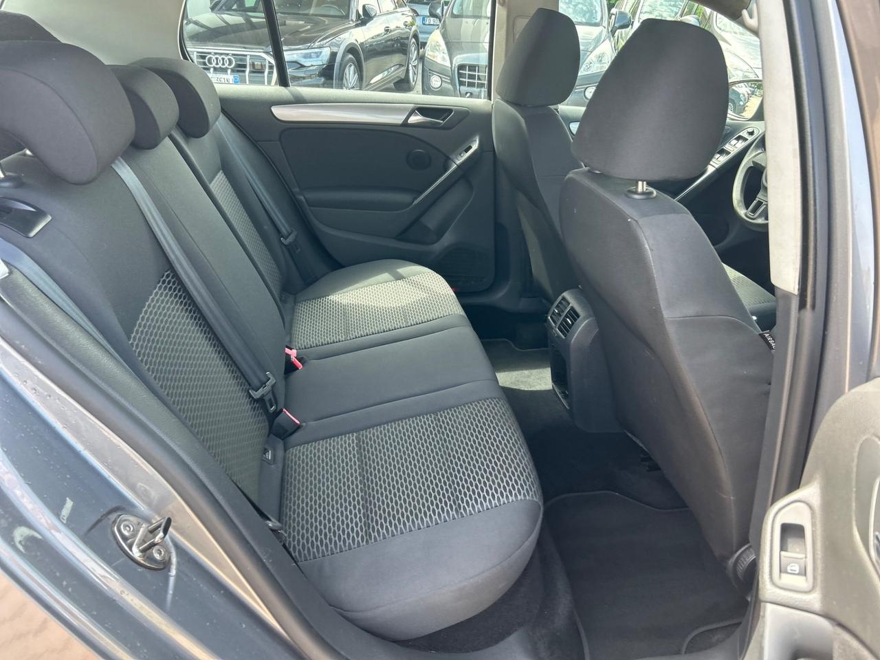 Volkswagen Golf 1.6 TDI DPF 5p. Highline