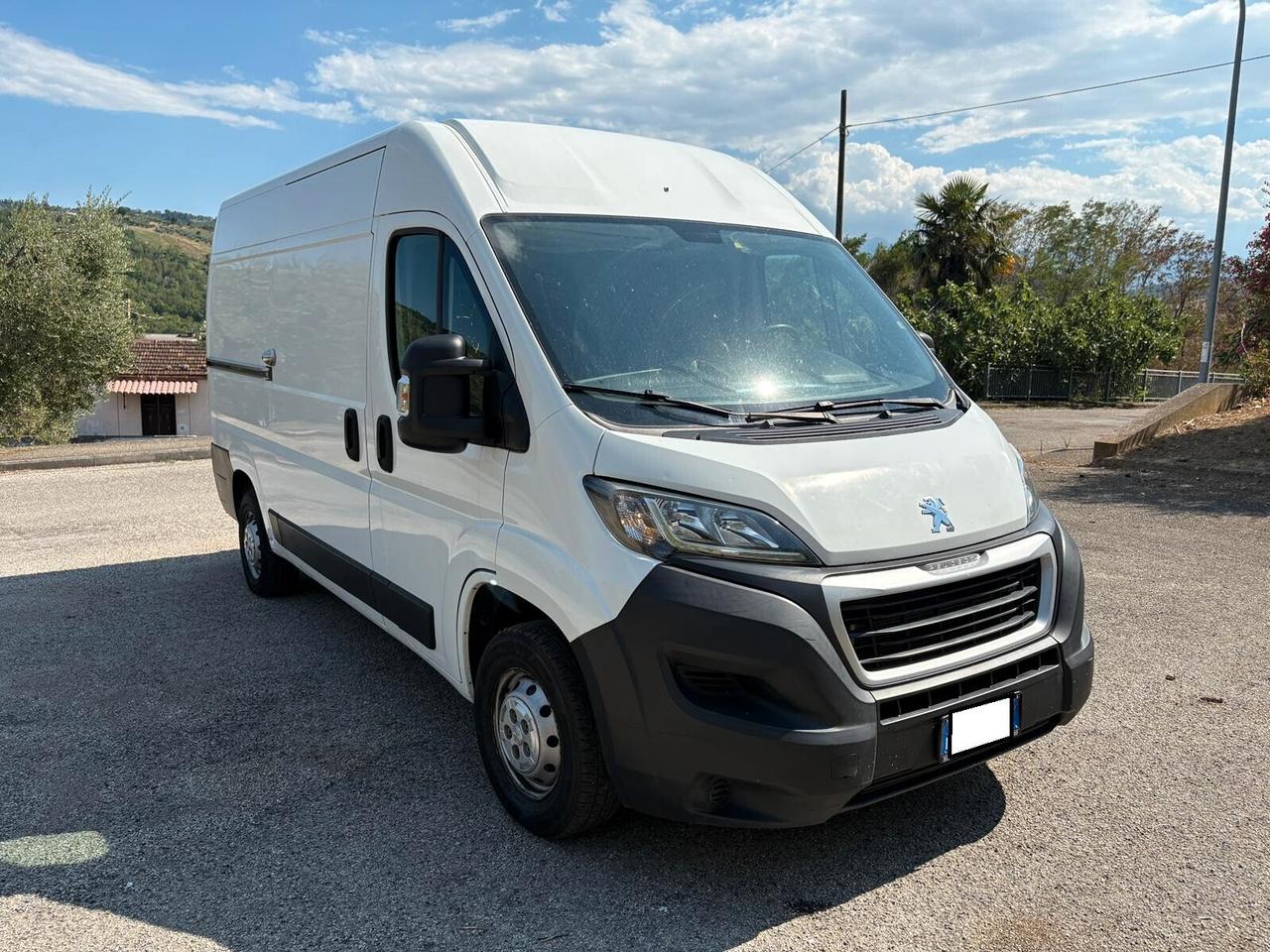 Peugeot Boxer 335 2.2BHDi 140 S&S PmTm E6D 10-2019