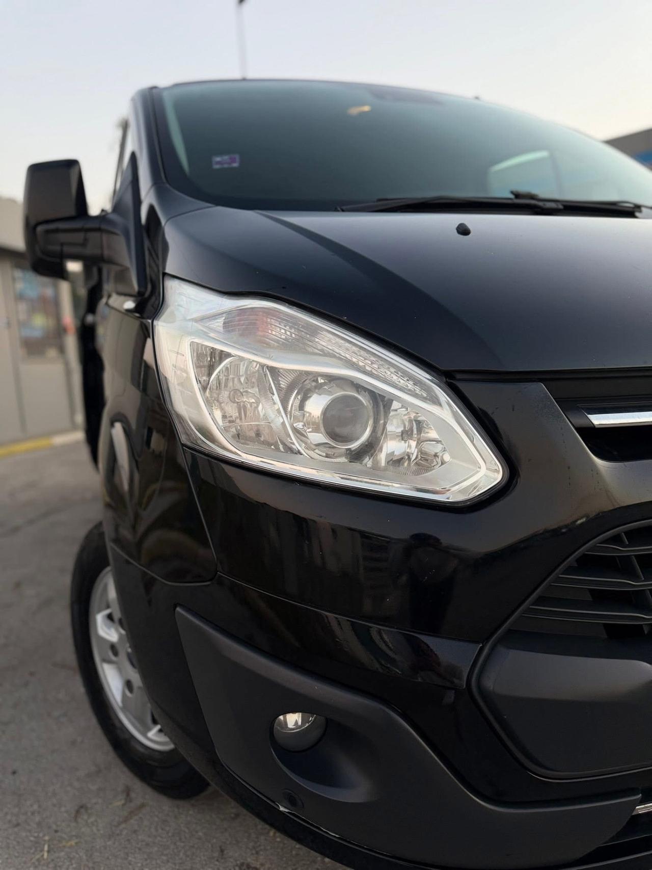 Ford Transit Custom 310 2.0 TDCi 130 cv 8 posti