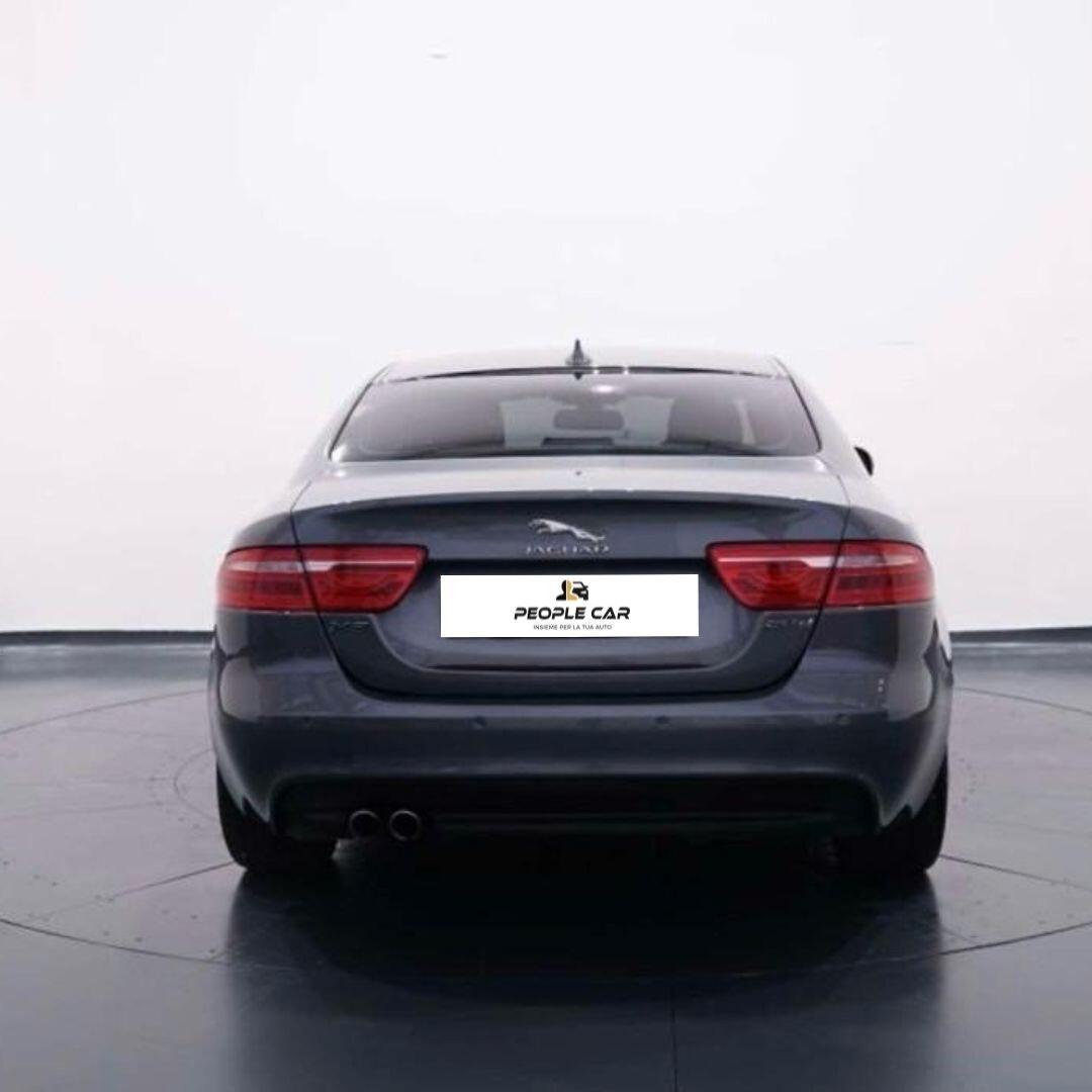 Jaguar XE 2.0 D Turbo aut. Pure **GARANZIA MOTORE**