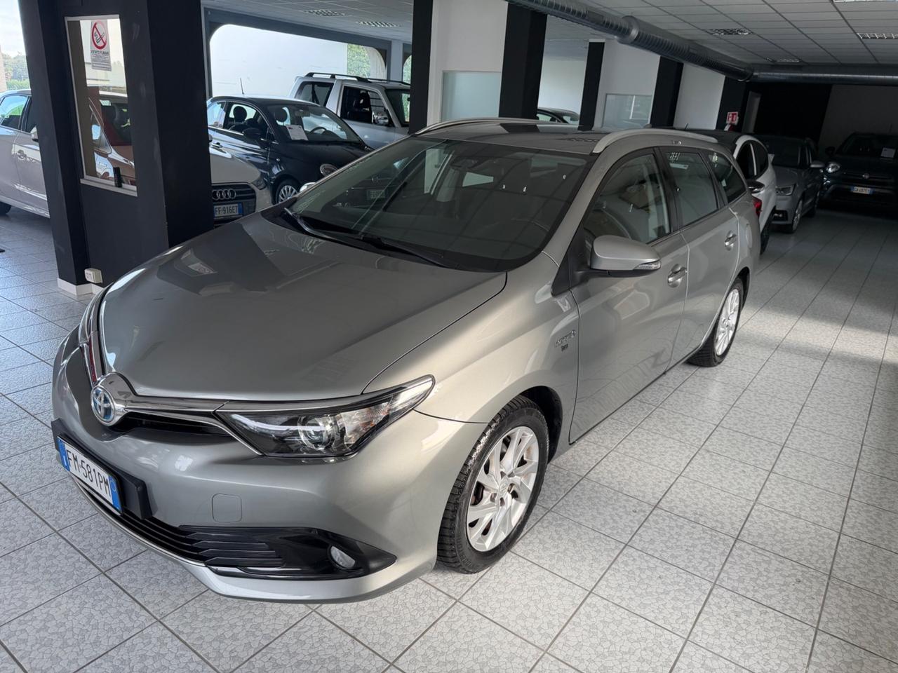 Toyota Auris Touring Sports 1.8 Hybrid Business