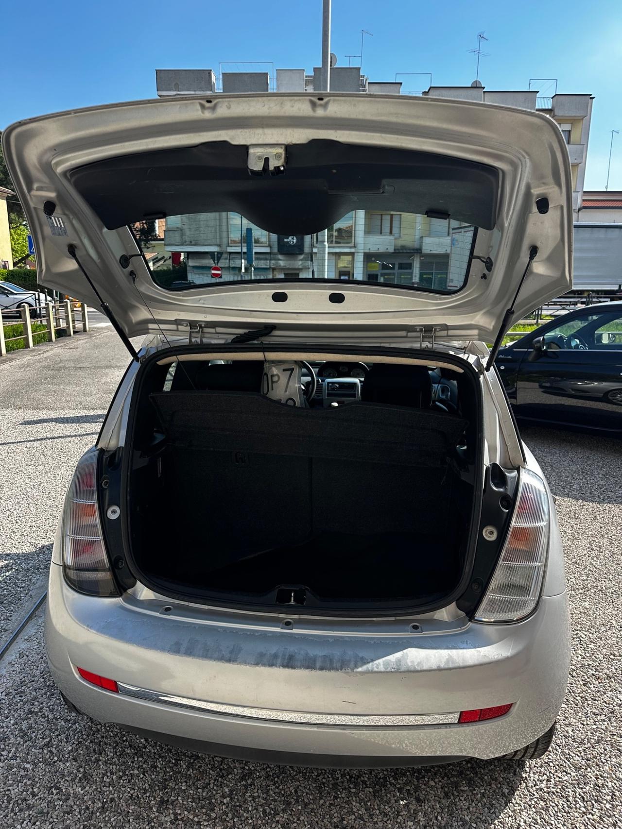 Lancia Ypsilon 1.2 Argento