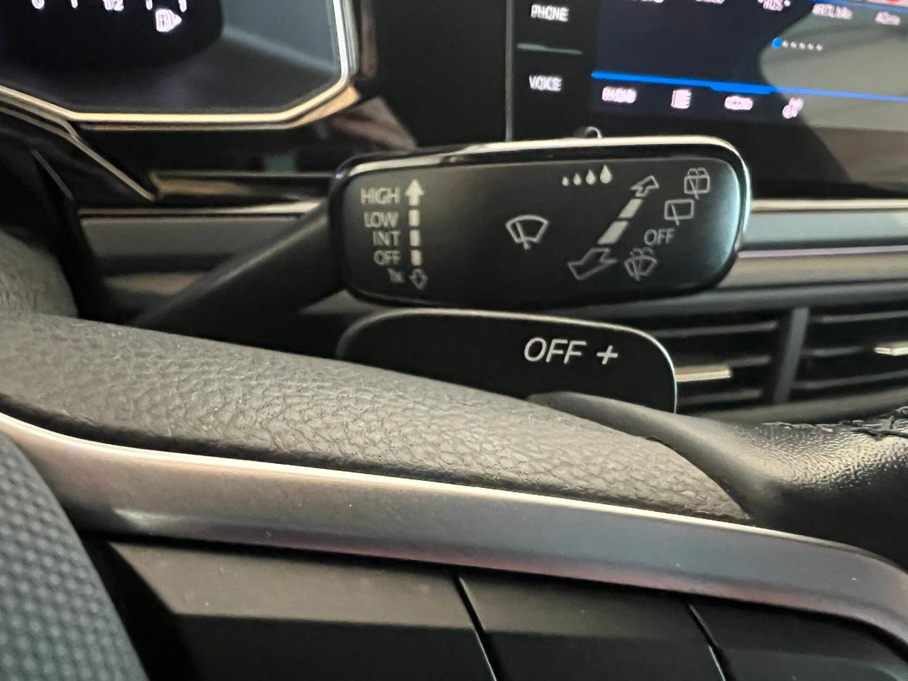 Volkswagen Polo 1.0 TSI 110 CV DSG R-Line OK NEOPATENTATI