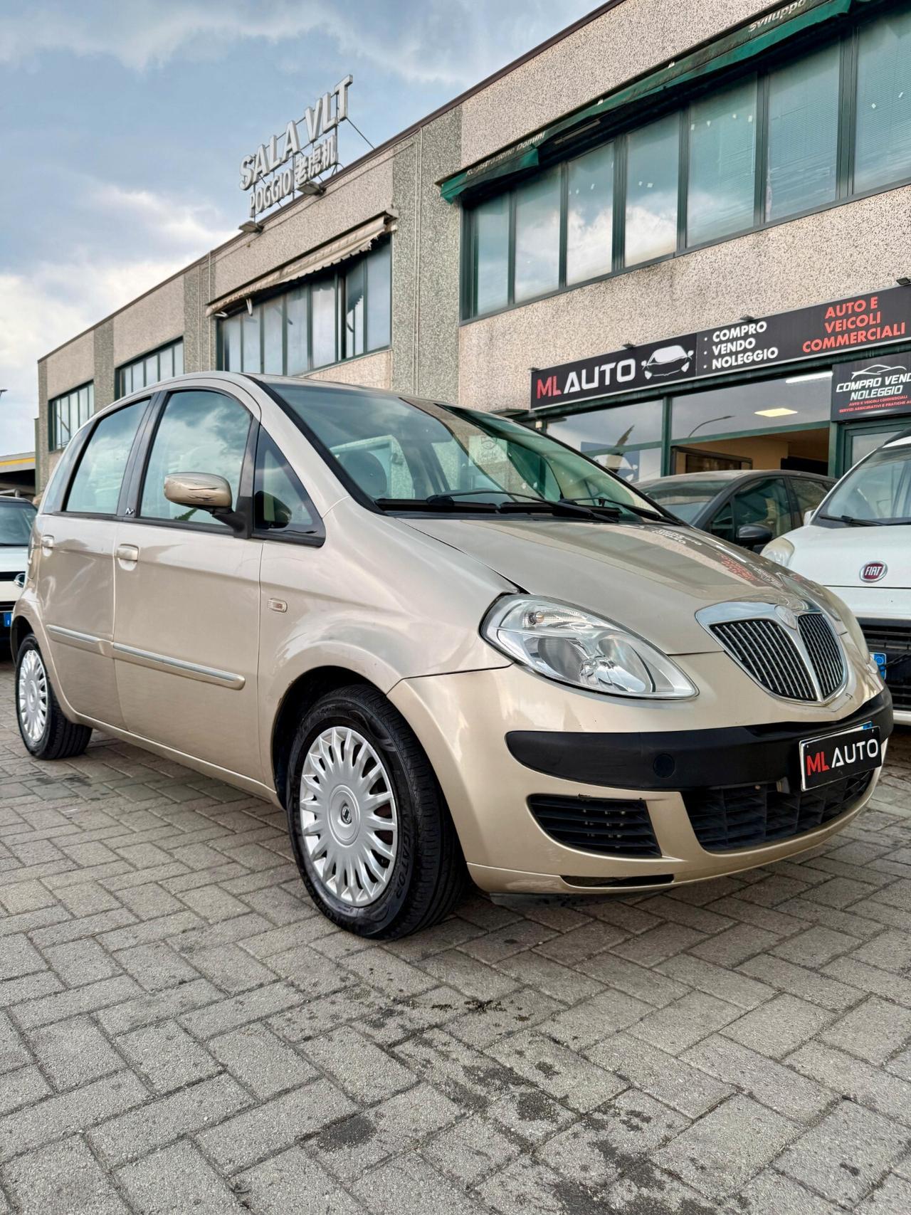 Lancia MUSA 1.4 16V Platino Plus 100 - ok neopatentato
