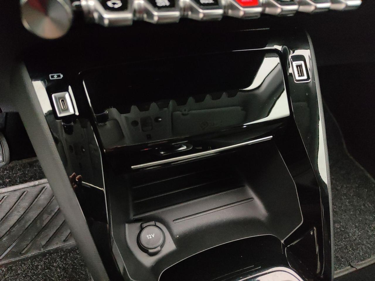 PEUGEOT 208 II 2019 E-208 ALLURE PACK 100KW 136CV