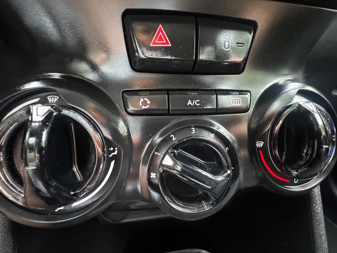 Peugeot 208 PureTech 82 5 porte Active