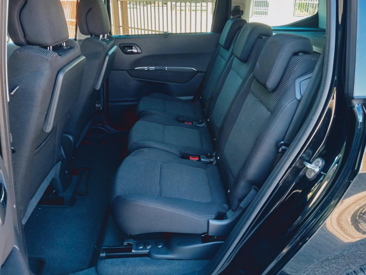 Peugeot 5008 2.0 HDi 150CV