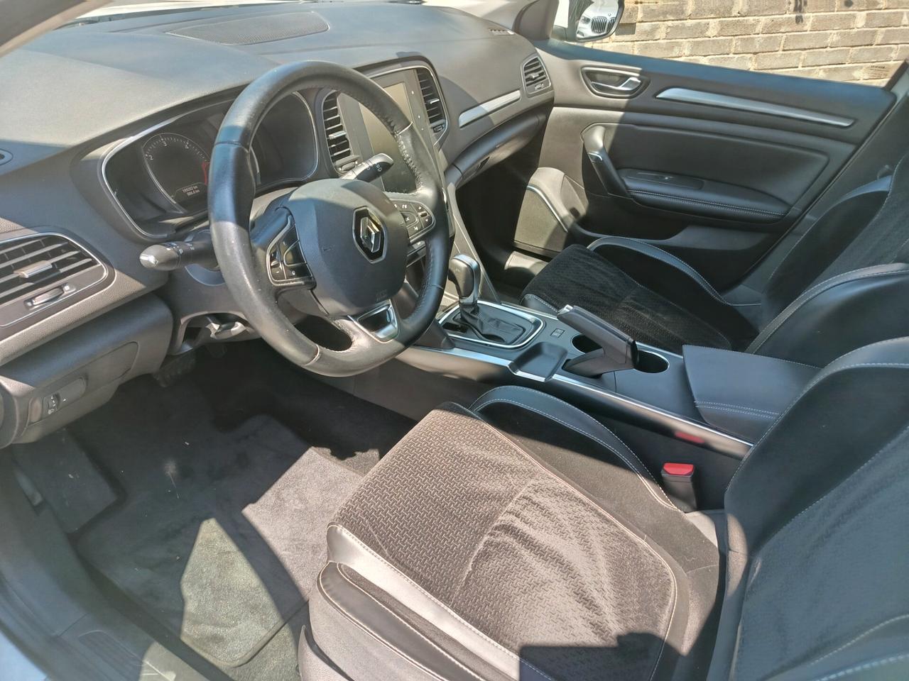 Renault Megane Mégane dCi 8V 110 CV EDC Energy Intens