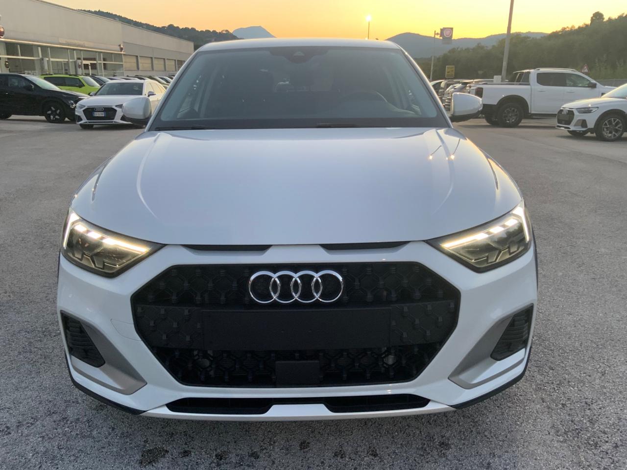 Audi A1 allstreet 30 TFSI Identity Contrast