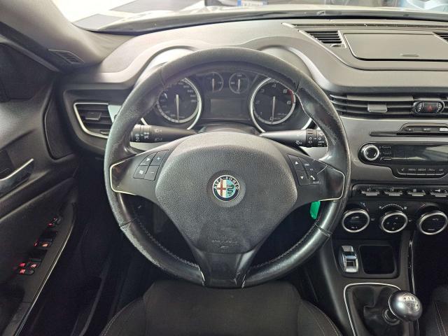 Alfa Romeo Giulietta Giulietta III 2010 1.6 jtdm-2 Progression
