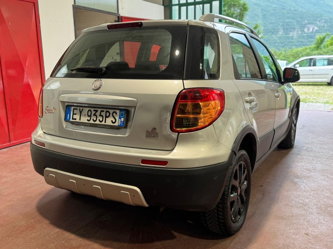 Fiat Sedici 2.0 MJT 16V DPF 4x4 Emotion EURO 5 SI NEOPATENTATI