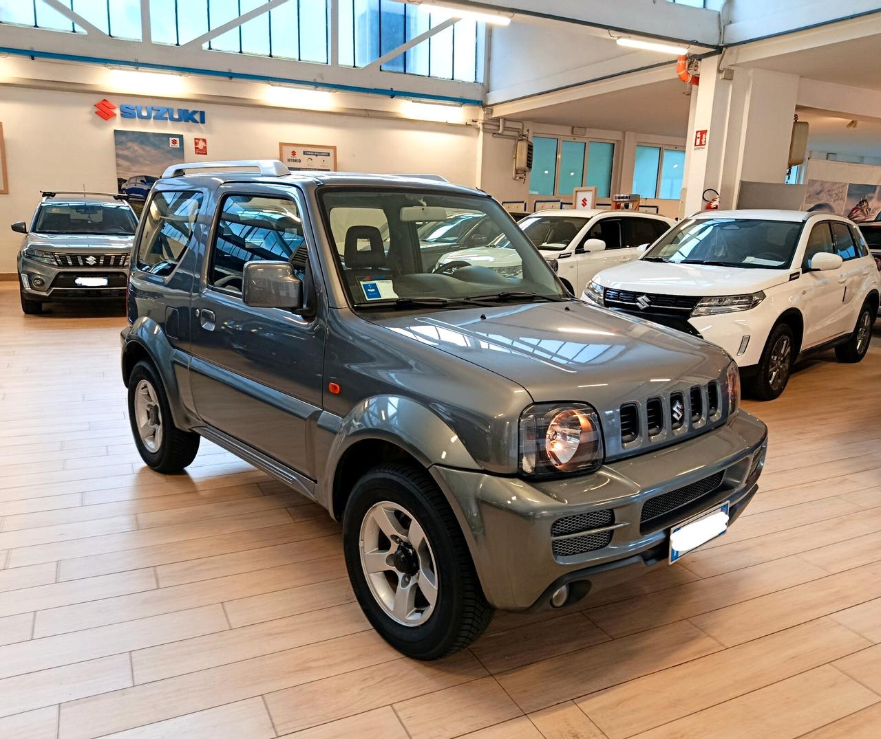 Suzuki Jimny 1.3i 16V cat 4WD JLX Più