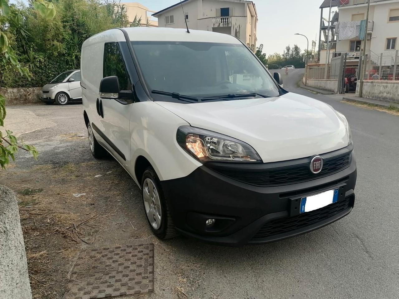 Fiat Doblò 1.6 Mjt - 3 posti - 2021