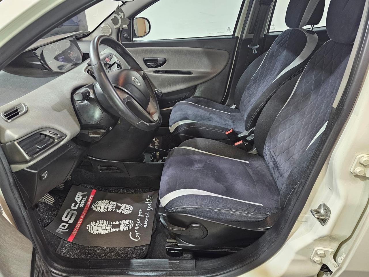 Lancia Ypsilon 1.2 69 CV 5 porte GPL Ecochic Gold