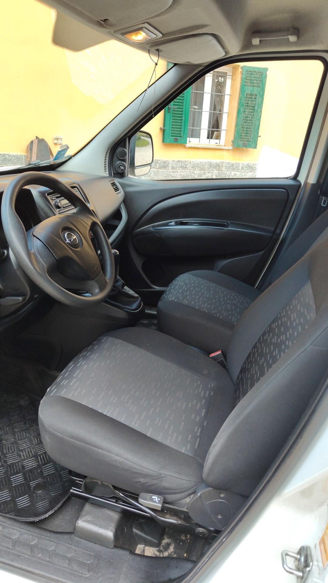 Opel Combo 1.3 Multijet 95cv euro 6