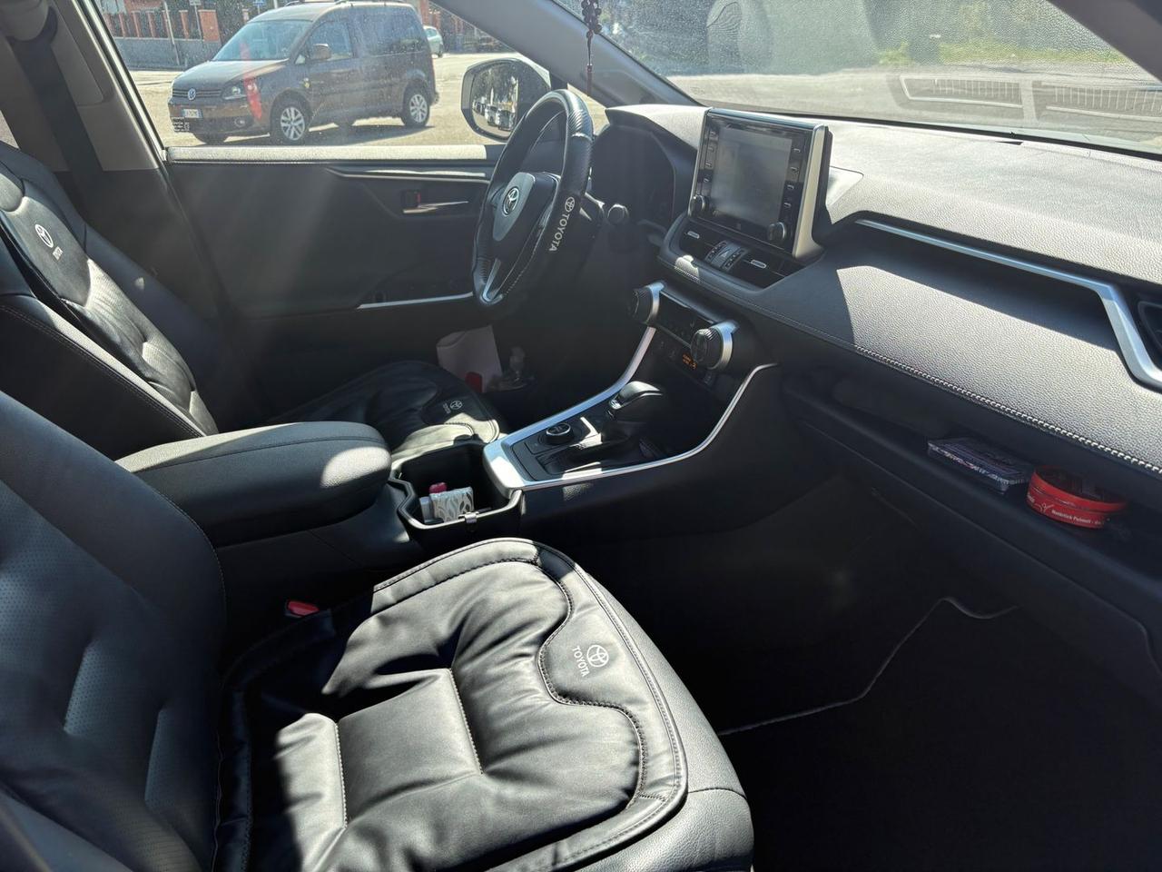 Toyota RAV 4 2.5 VVT-i HEV Lounge #10133