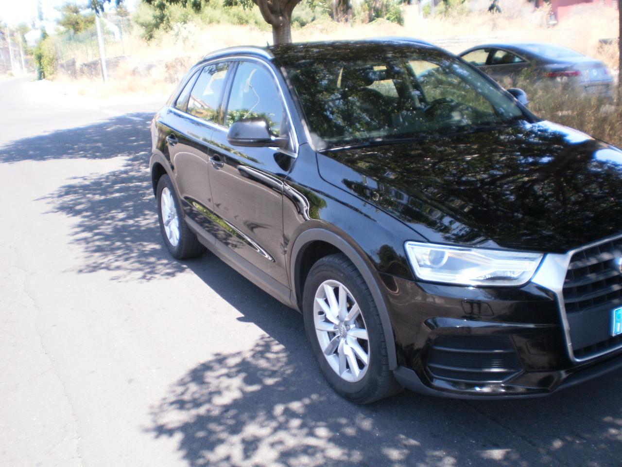 Audi Q3 2.0 TDI 120 CV S tronic Sport
