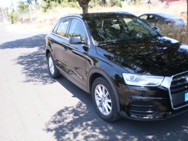 Audi Q3 2.0 TDI 150 CV Sport