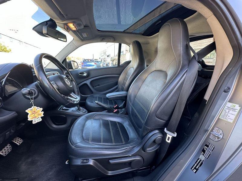 smart fortwo Smart Fortwo 1.0 Twinamic Brabus Pack 71cv