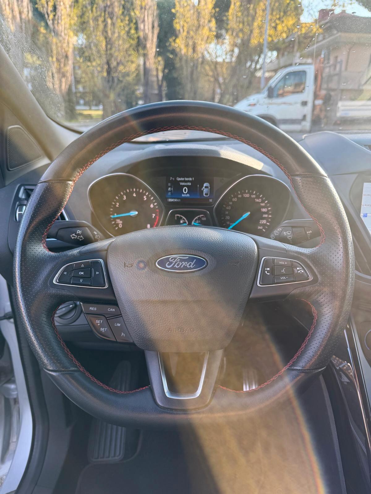 Ford Kuga 1.5 EcoBoost 120 CV S&S 2WD ST-Line NESSUN VINCOLO