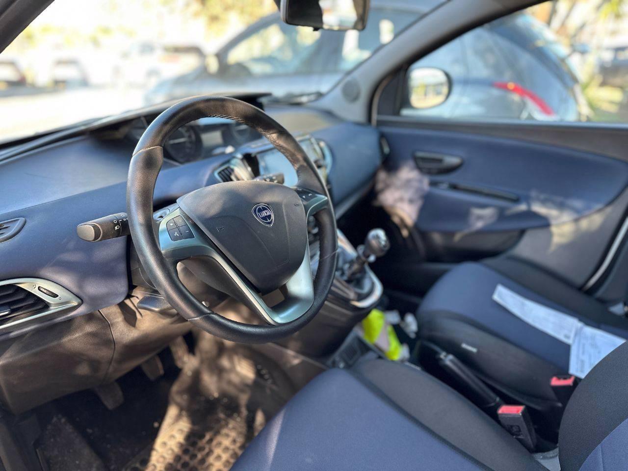 LANCIA Ypsilon III 2021 - Ypsilon 1.0 firefly hybrid Platino s&s 70cv