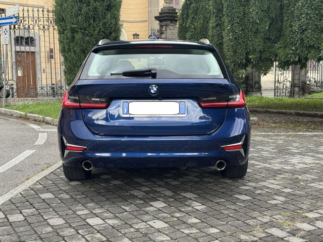 BMW 320 d xDrive Touring Luxury iva deducibile