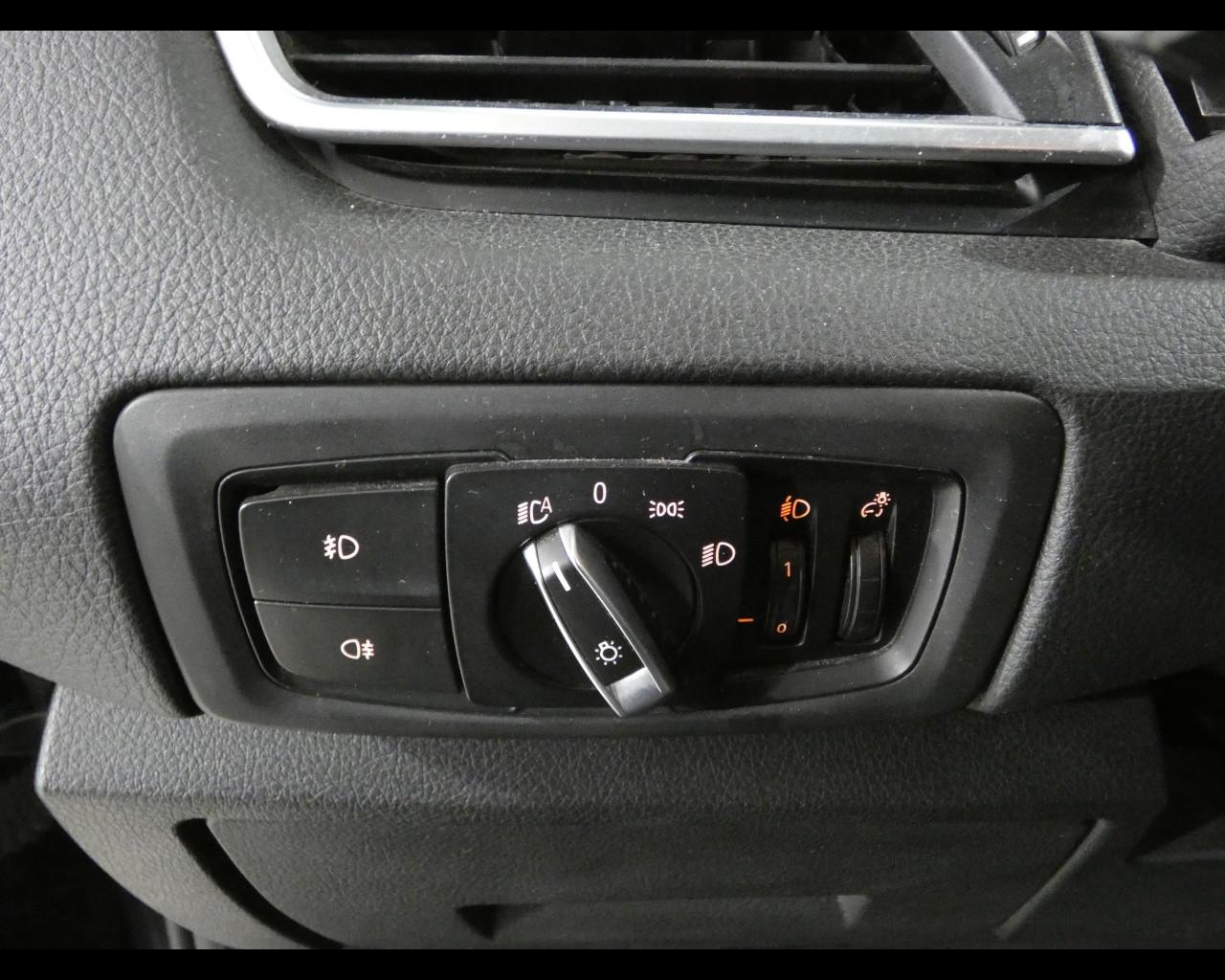 BMW Serie 2 A.T. (F45) - 218d Active Tourer Advantage