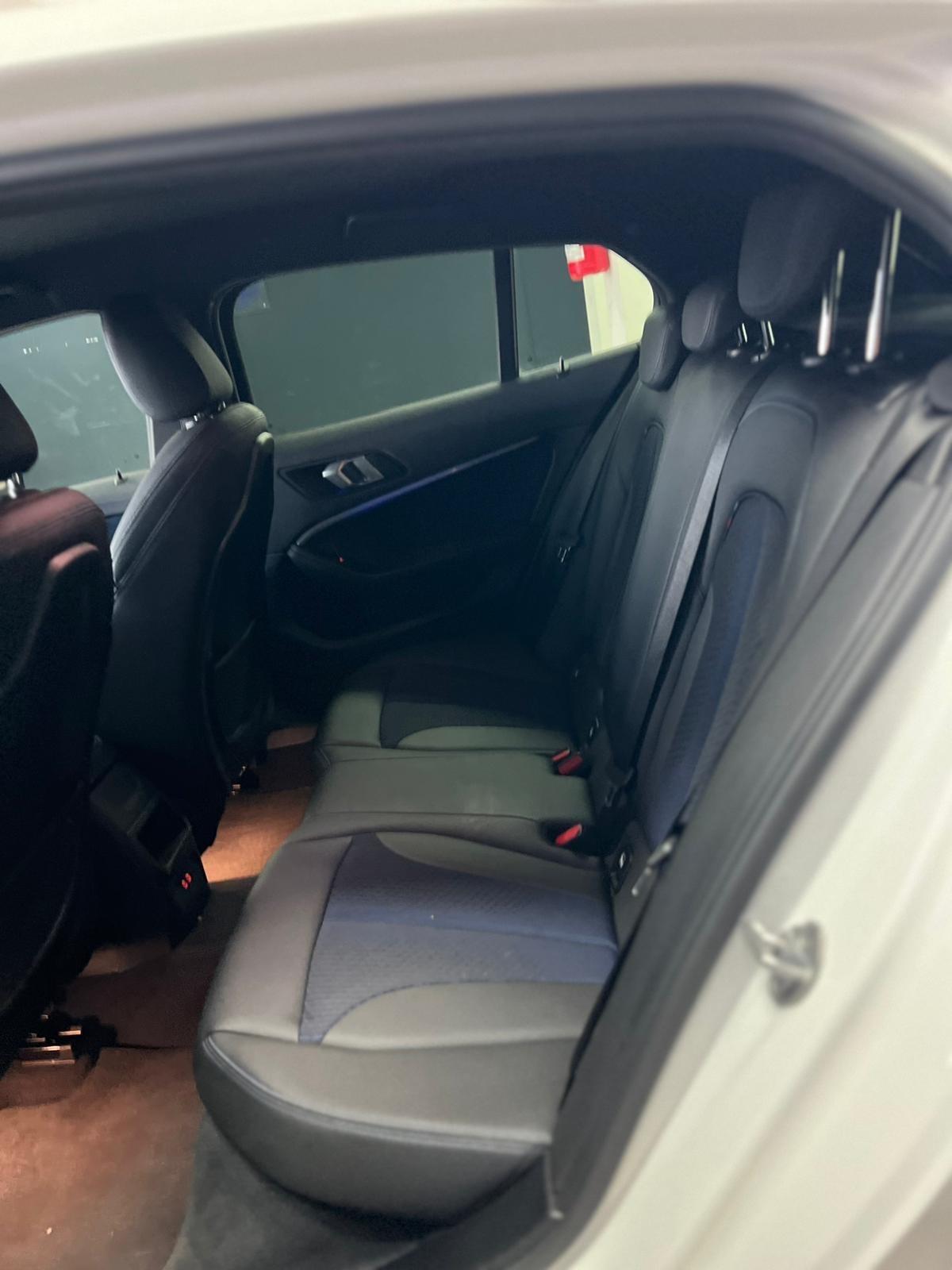 Bmw 116 116d 5p. Msport