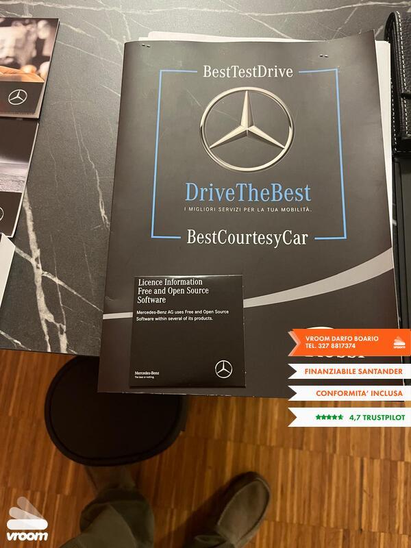 MERCEDES Classe C (W/S206) C 300 d Mild hybri...