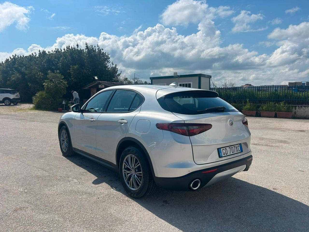 Alfa Romeo Stelvio 2.2 Turbodiesel AUTOCARRO 5 POSTI (N1) 160 CV AT8 RWD Business € 14.800 + IVA