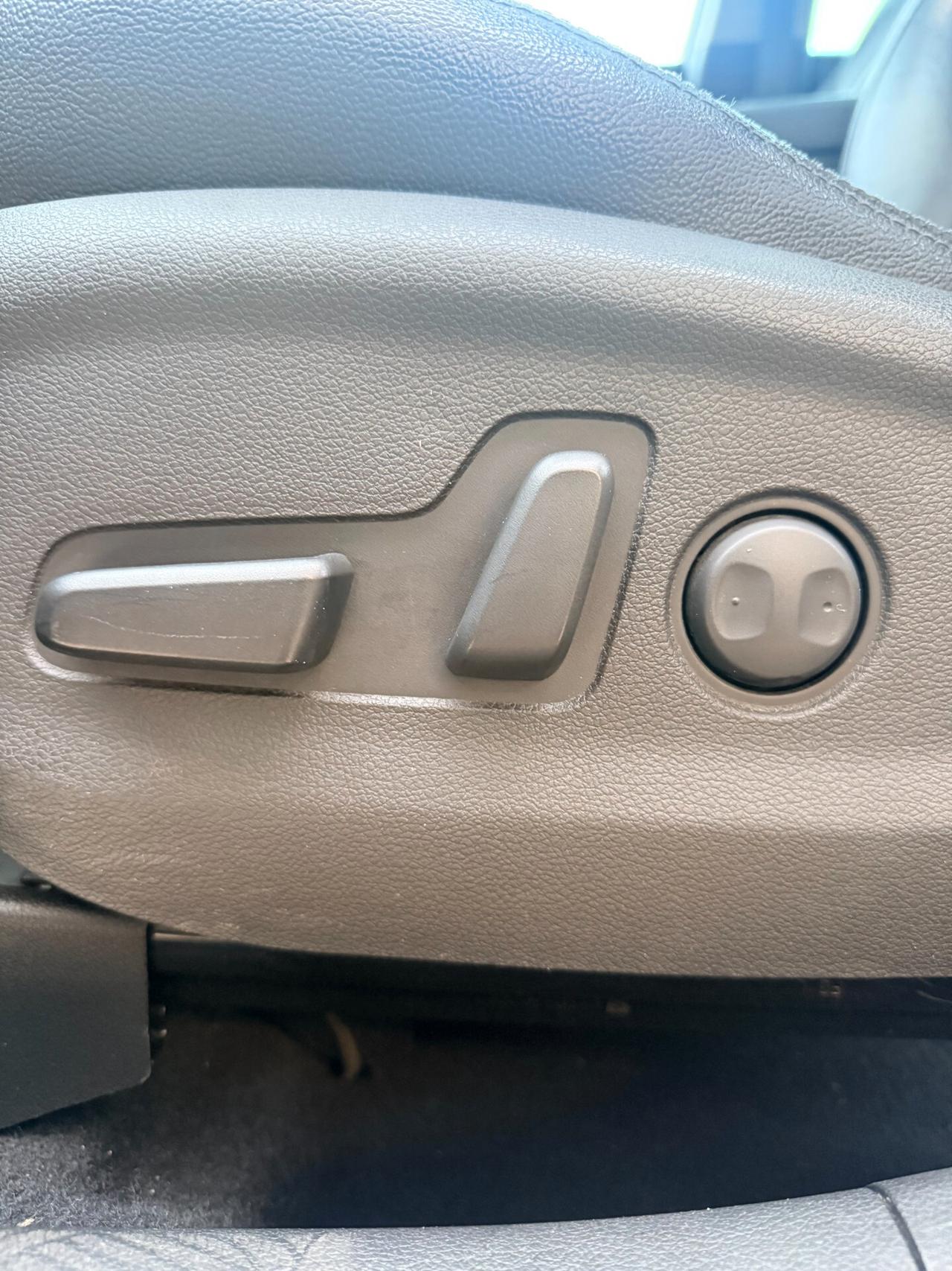 Hyundai Tucson 1.7 CRDi XPossibleTETTO APRIBILE,TELECAMERA,NAVI,ANDROID AUTO,BLUETOOTH,FULL LED,PELLE