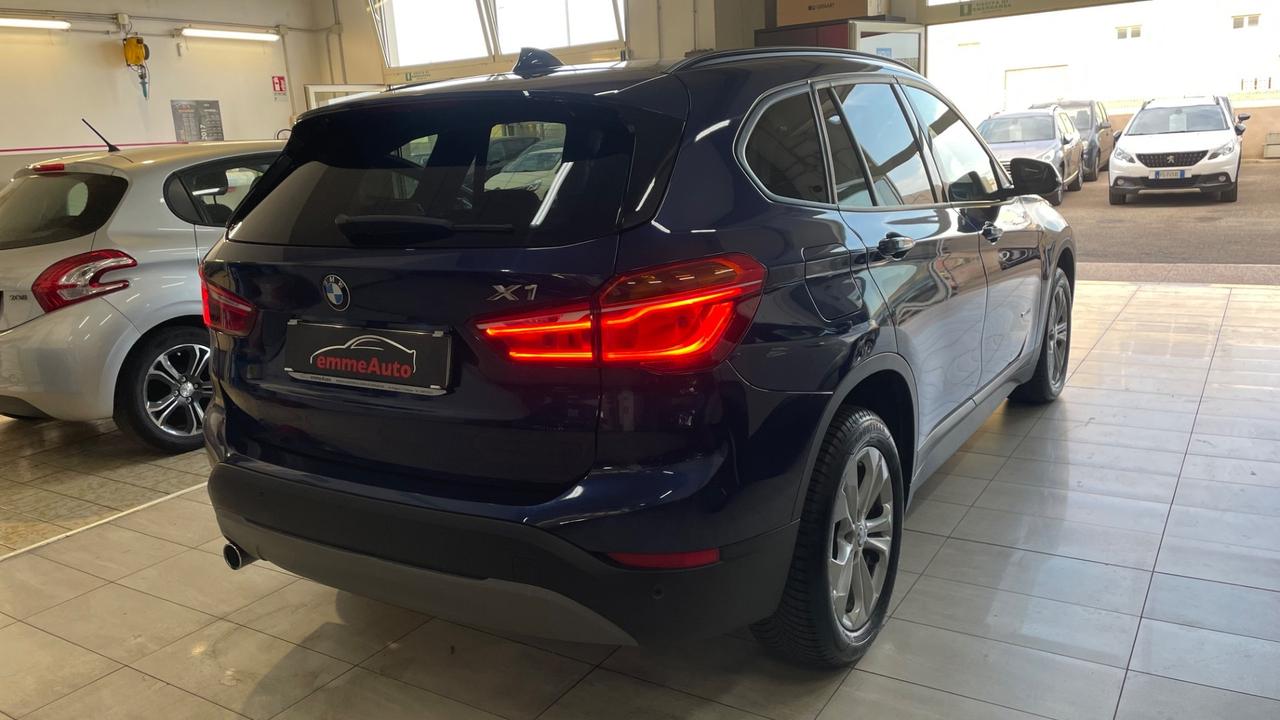 Bmw X1 sDrive18d Advantage