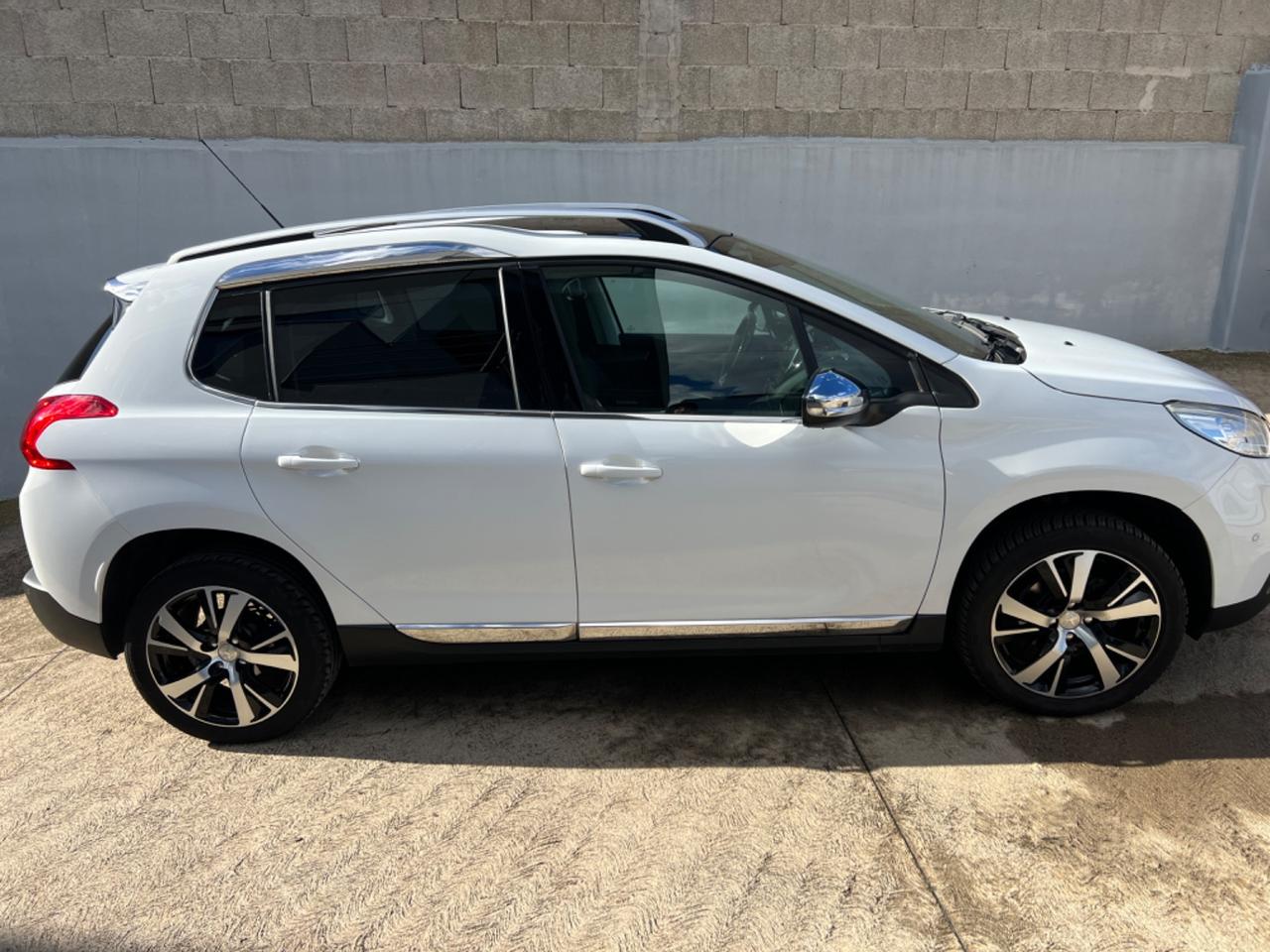 Peugeot 2008 BlueHDi 120 Allure | 2016