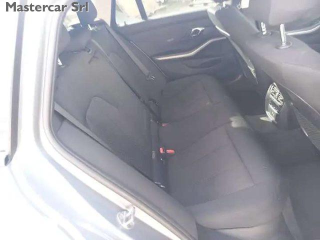 BMW 318 Serie 3 G21 2022 Touring 318d Touring mhev 48V aut